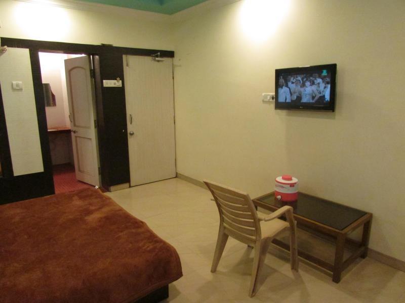 Hotel Laxmi Palace Shirdi Exterior photo
